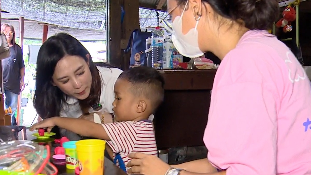 幼幼傳愛 東森主播蔡依臻訪慢飛天使凱凱